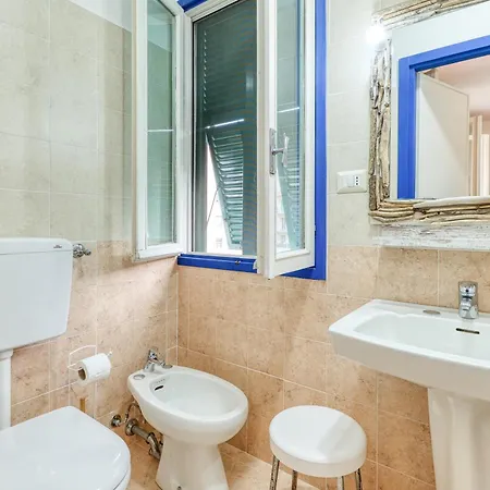 Casa Oneglia Vicino Stazione - Happy
