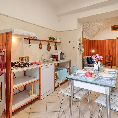 Apartment Casa Oneglia 10 Min From The Sea - Happy *